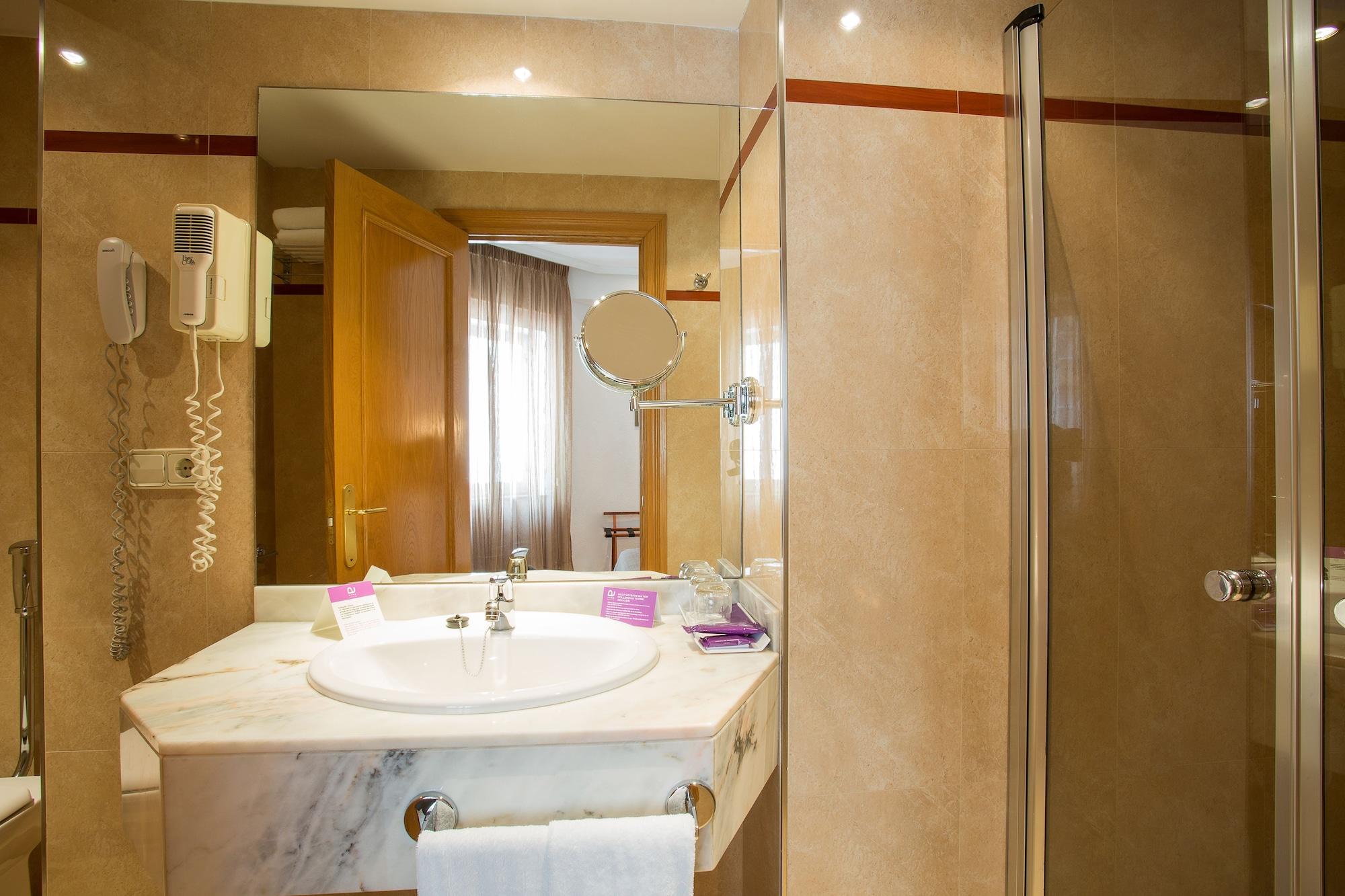 Zentral Ramiro I Hotel 4*