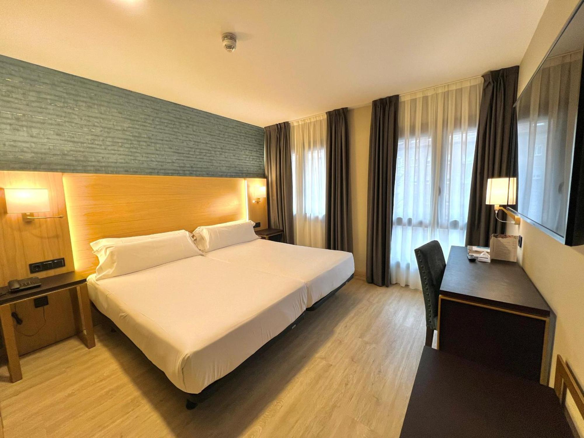 Zentral Ramiro I Hotel 4*